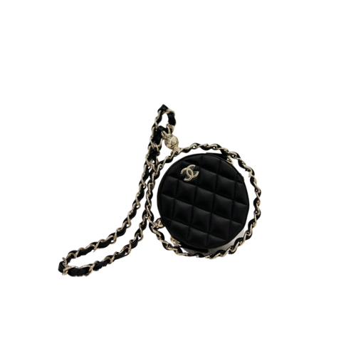 CHANEL - Cruise Clutch with Chain 時來運轉