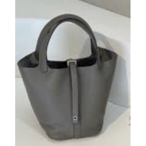 Hermes P18 積雨雲灰/ 銀扣/stamp B/TC